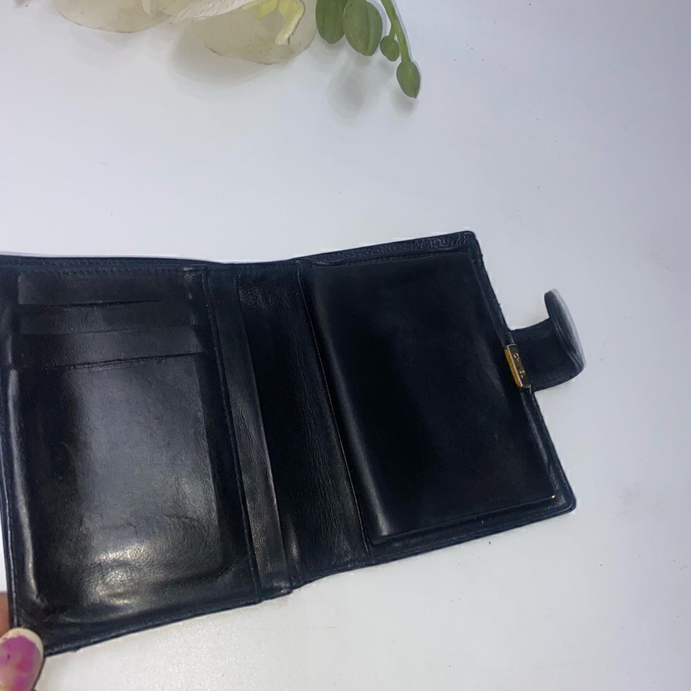 Authentic Chanel Caviar Compact Wallet Black - Picture 4 of 10